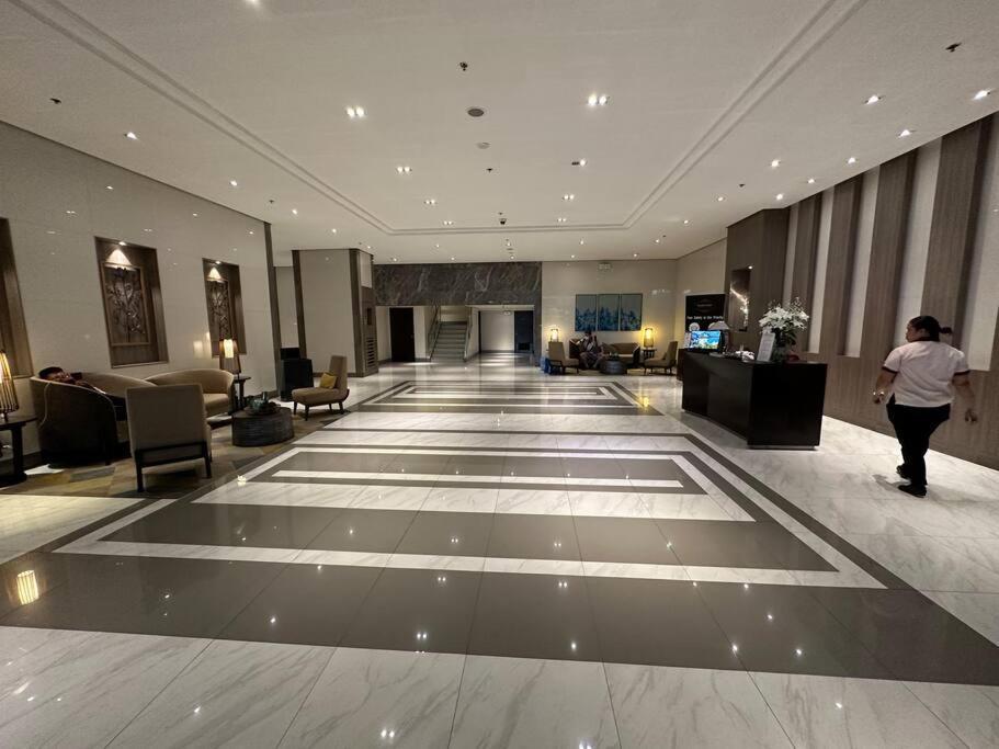 마닐라 Airport Naia Terminal 3 Insane Interior 아파트 외부 사진